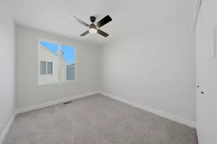 681 Serendipity Dr, Aurora, IL 60504 - Photo 10