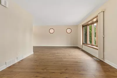 2847 Buckingham Avenue, Westchester, IL 60154 - Photo 6