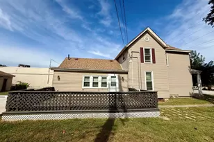 154 E 3rd St, Manteno, IL 60950 - Photo 4