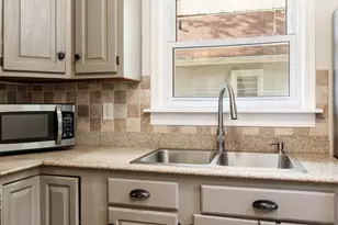 2515 Yonge St, Rockford, IL 61101 - Photo 14