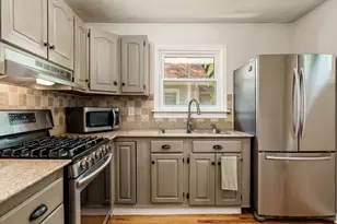 2515 Yonge St, Rockford, IL 61101 - Photo 12