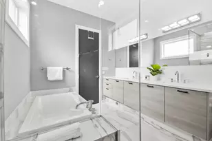 2046 W Rice St, Chicago, IL 60622 - Photo 18
