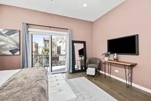 2046 W Rice St, Chicago, IL 60622 - Photo 14
