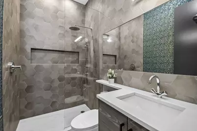2046 W Rice Street #2, Chicago, IL 60622 - Photo 22