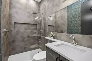 2046 W Rice St, Chicago, IL 60622 - Photo 22