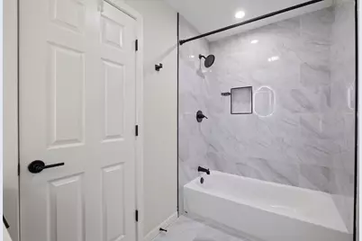 6449 S Kenwood Avenue #2, Chicago, IL 60637 - Photo 10