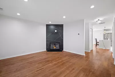 6449 S Kenwood Avenue #2, Chicago, IL 60637 - Photo 2