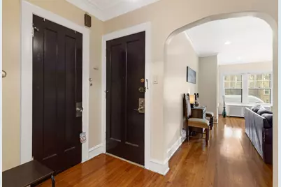 5353 N Spaulding Avenue, Chicago, IL 60625 - Photo 2