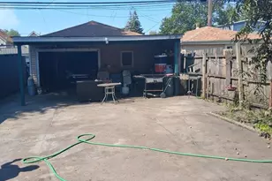 10342 S Ave N Ave, Chicago, IL 60617 - Photo 32