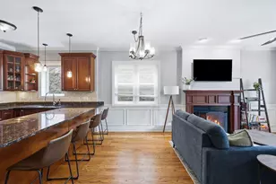 5445 N Northwest Hwy, Chicago, IL 60630 - Photo 6
