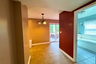 817 S Spring Rd, Elmhurst, IL 60126 - Photo 8