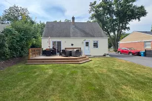 817 S Spring Rd, Elmhurst, IL 60126 - Photo 12