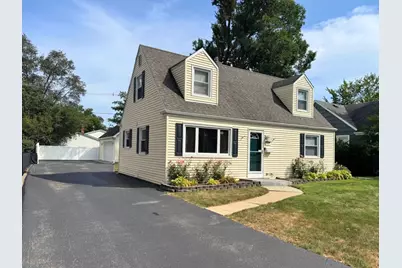 817 S Spring Road, Elmhurst, IL 60126 - Photo 2