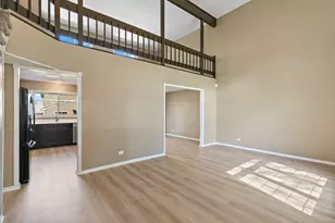 208 Carol Ann Dr, Streamwood, IL 60107 - Photo 6