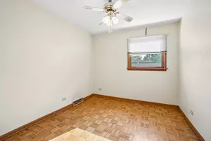 1050 W Strieff Ln, Glenwood, IL 60425 - Photo 12