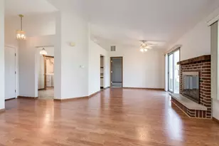 1704 Stratton Pond Ln, Schaumburg, IL 60194 - Photo 6