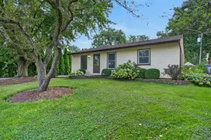 6712 Silver Lake Rd, Cary, IL 60013 - Photo 1