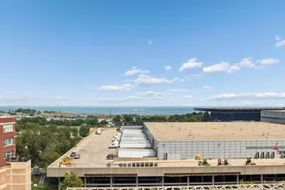 320 E 21st Street #807, Chicago, IL 60616 - Photo 2