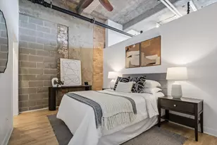 320 E 21st St, Chicago, IL 60616 - Photo 12