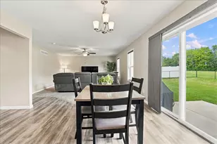 2906 Conlor Dr, Bloomington, IL 61704 - Photo 24
