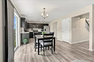 2906 Conlor Dr, Bloomington, IL 61704 - Photo 16