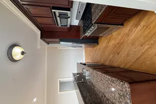 2338 W Morse Ave, Chicago, IL 60645 - Photo 12