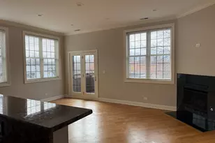2338 W Morse Ave, Chicago, IL 60645 - Photo 16