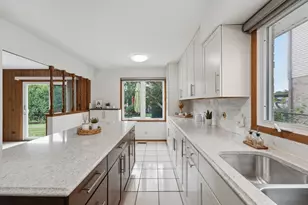139 Harding Ave, Des Plaines, IL 60016 - Photo 12