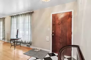 2952 George St, Franklin Park, IL 60131 - Photo 6