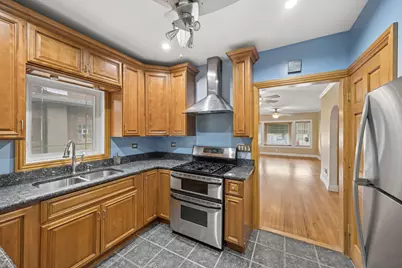 2005 S 9th Avenue, Maywood, IL 60153 - Photo 8