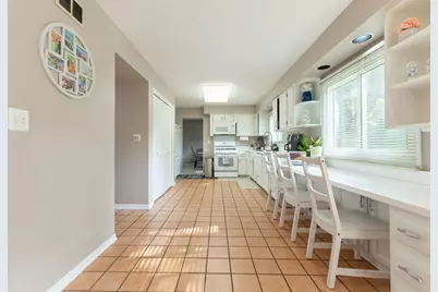 520 Highland Grove Drive, Buffalo Grove, IL 60089 - Photo 6