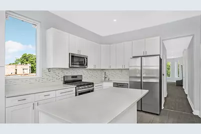 3227 W Beach Avenue #3, Chicago, IL 60651 - Photo 6