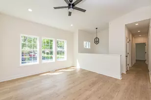 1521 Kenmore Ave, Round Lake Beach, IL 60073 - Photo 12