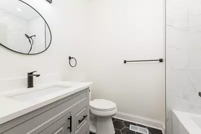 1521 Kenmore Avenue, Round Lake Beach, IL 60073 - Photo 8