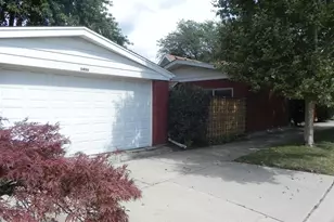 5400 N Mulligan Ave, Chicago, IL 60630 - Photo 22