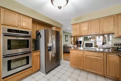 5282 Galloway Drive, Hoffman Estates, IL 60192 - Photo 14