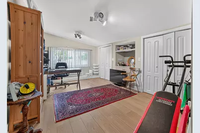 4615 Larch Avenue, Glenview, IL 60025 - Photo 12