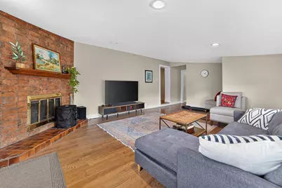 4615 Larch Avenue, Glenview, IL 60025 - Photo 8
