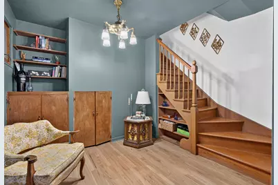 7106 Beckwith Road, Morton Grove, IL 60053 - Photo 10