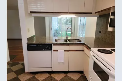 137 White Oak Court #1, Schaumburg, IL 60195 - Photo 8