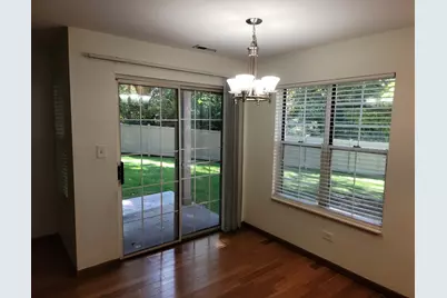 137 White Oak Court #1, Schaumburg, IL 60195 - Photo 6