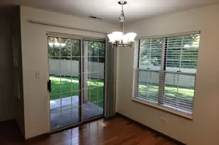 137 White Oak Ct, Schaumburg, IL 60195 - Photo 6