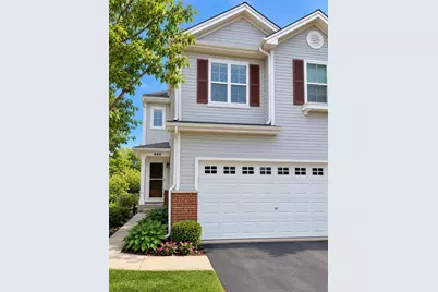 646 Grand Canyon Circle, Crystal Lake, IL 60014 - Photo 2