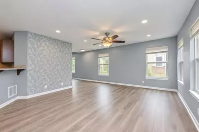 646 Grand Canyon Circle, Crystal Lake, IL 60014 - Photo 6