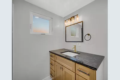 542 N Lavergne Avenue, Chicago, IL 60644 - Photo 22