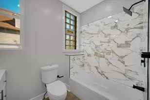 542 N Lavergne Ave, Chicago, IL 60644 - Photo 8