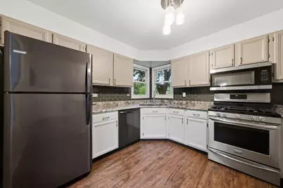 929 Alton Court, Winthrop Harbor, IL 60096 - Photo 8