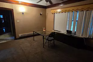 8443 S Manistee Ave, Chicago, IL 60617 - Photo 4