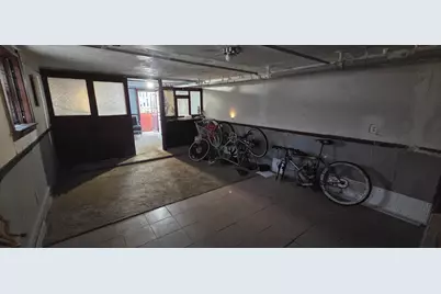 8443 S Manistee Avenue, Chicago, IL 60617 - Photo 16