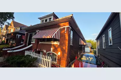 8443 S Manistee Avenue, Chicago, IL 60617 - Photo 2